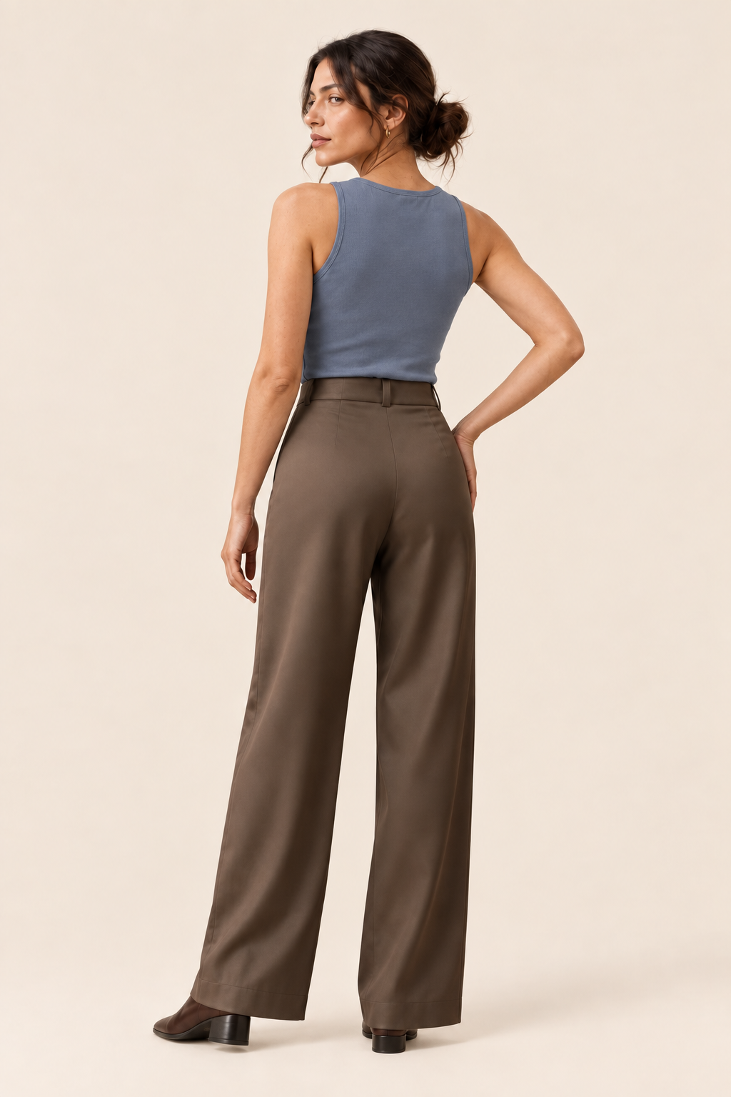 Pantalón ancho de cintura alta marrón Valorenne — vista posterior