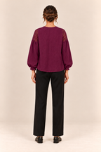 Blusa con canesú de encaje en burdeos, vista trasera