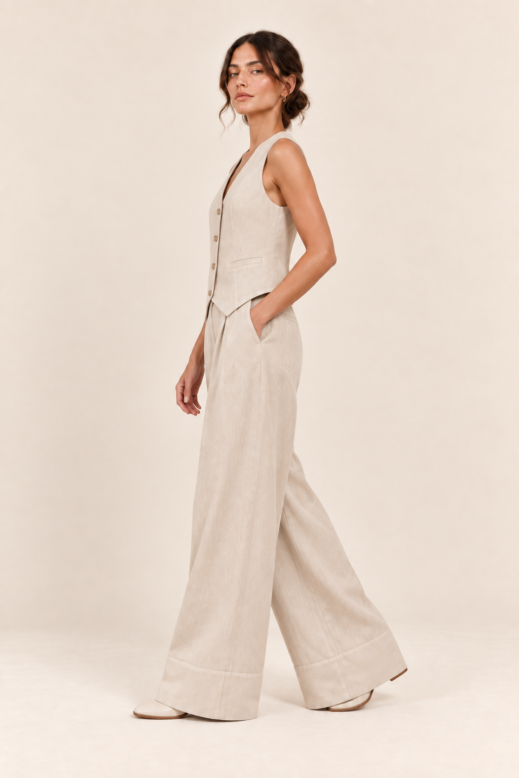 Conjunto de chaleco y pantalón ancho Valorenne, crudo, vista lateral