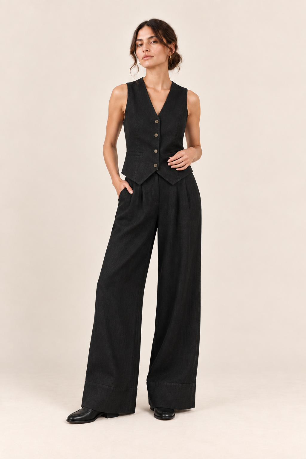 Conjunto de chaleco y pantalón ancho Valorenne, negro, vista frontal