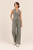 Conjunto de chaleco y pantalón ancho Valorenne, verde oliva, vista frontal