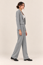 Conjunto de blazer corto y pantalón de rayas Valorenne — gris, vista lateral