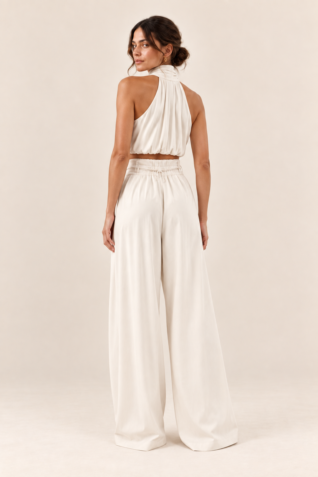 Conjunto de top halter y pantalón ancho Valorenne, marfil, vista posterior