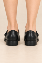 Zapatos Mary Jane planos en negro, vista trasera