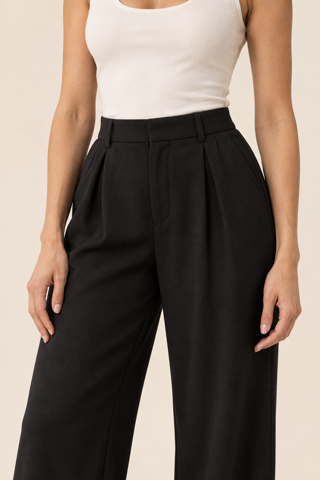 Pantalón de pierna ancha Negro, detalle de la cintura y el bolsillo