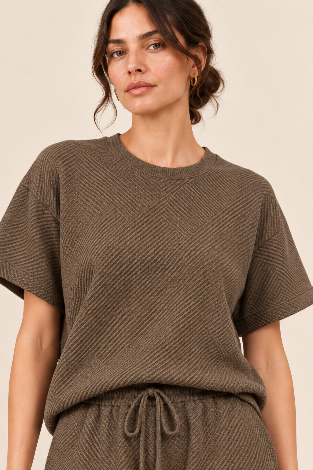 Conjunto texturizado de top y pantalón Valorenne, topo, detalle del top