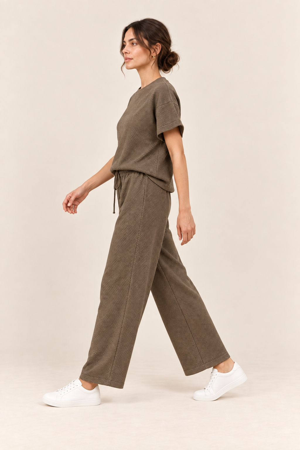 Conjunto texturizado de top y pantalón Valorenne, topo, vista lateral