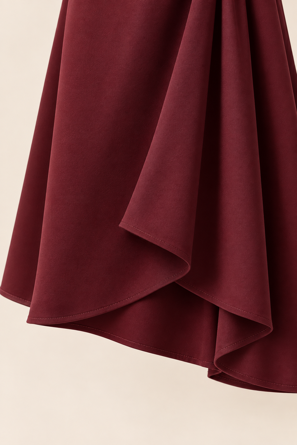 Vestido de cuello en V burdeos, detalle tejido dobladillo